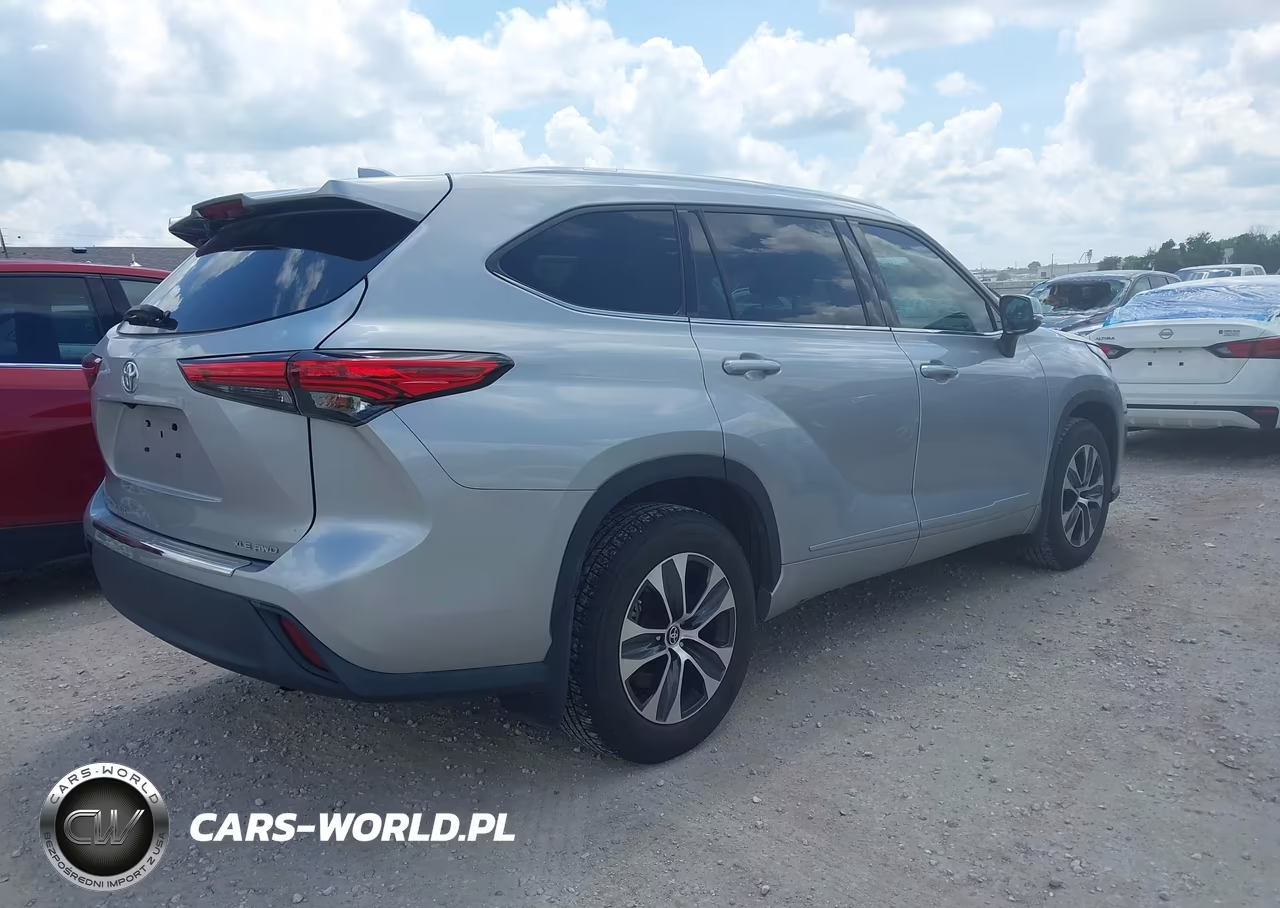 2020 Toyota Highlander Xle VIN:5TDGZRBH2LS501999 - 4