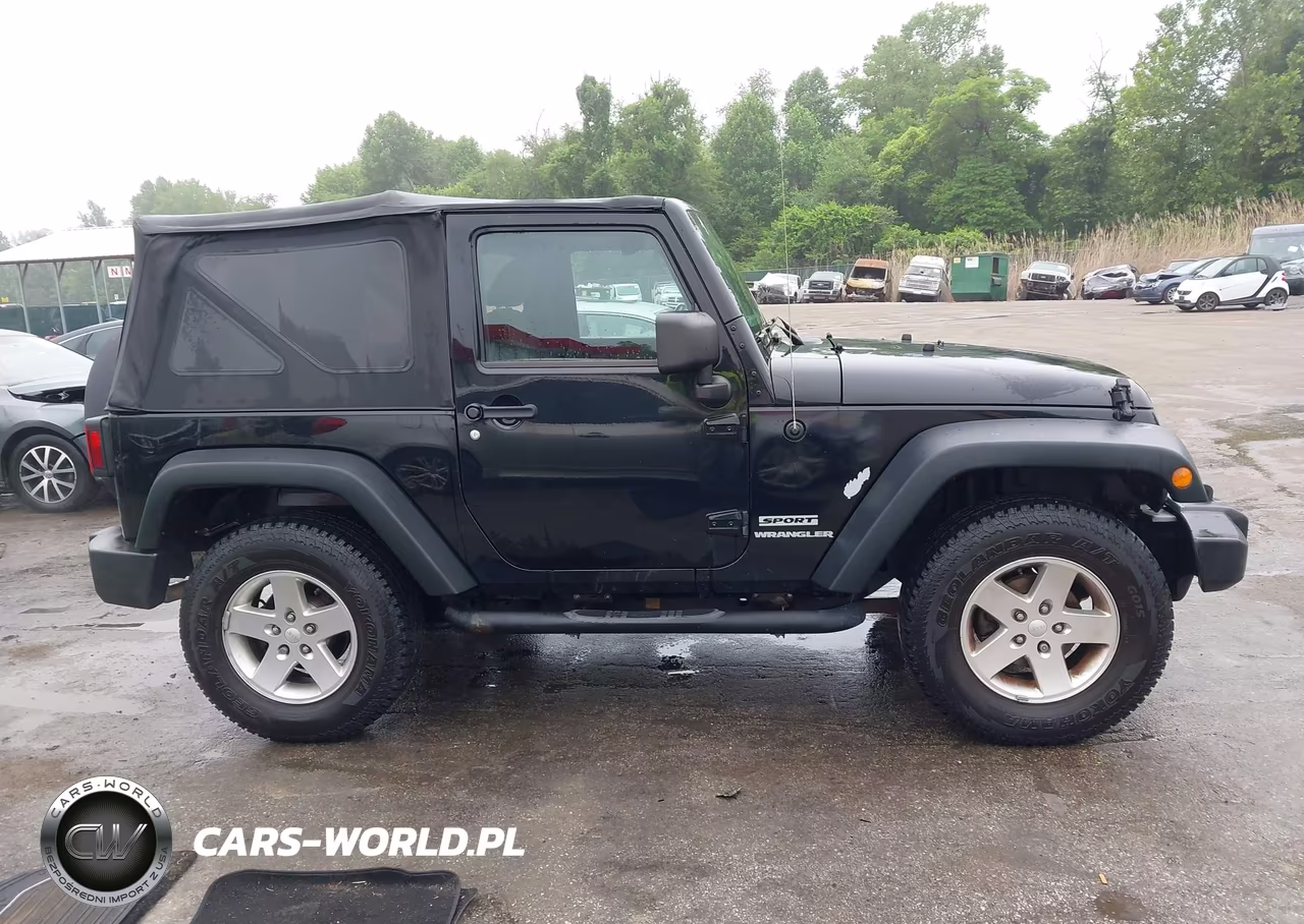 2014 Jeep Wrangler Sport VIN:1C4AJWAG5EL118440 - 14
