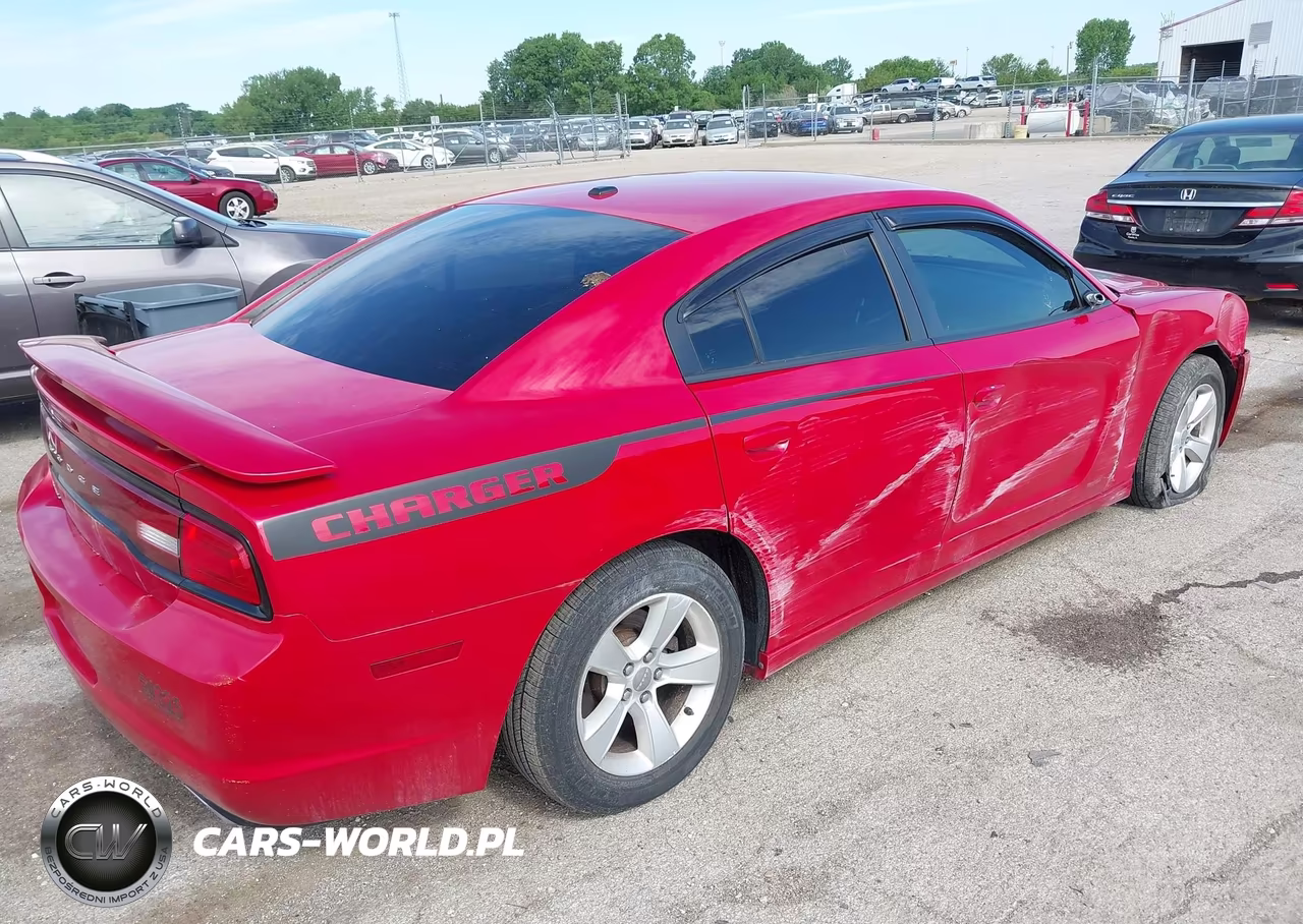 2011 Dodge Charger VIN:2B3CL3CGXBH527218 - 4