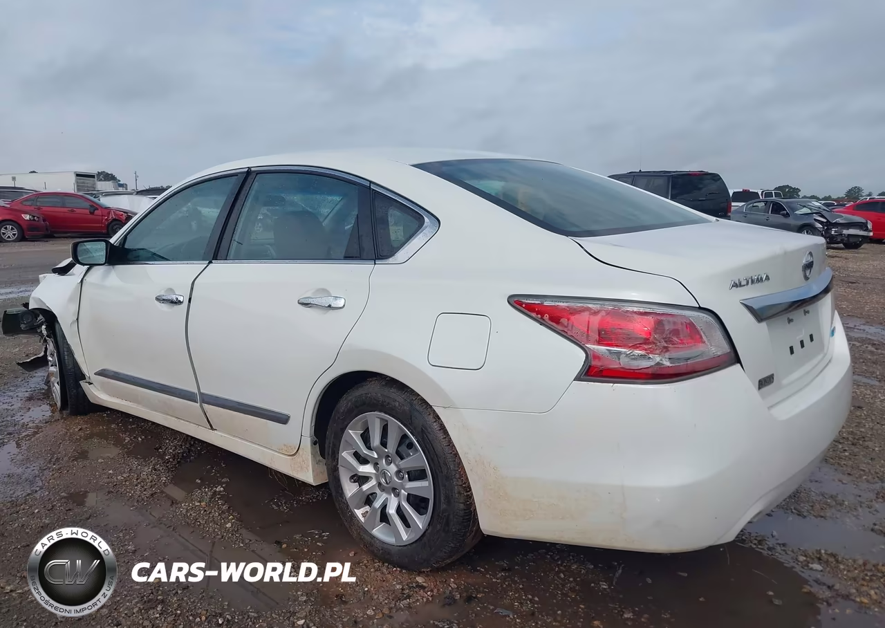 2014 Nissan Altima 2.5 S VIN:1N4AL3AP2EN343286 - 3