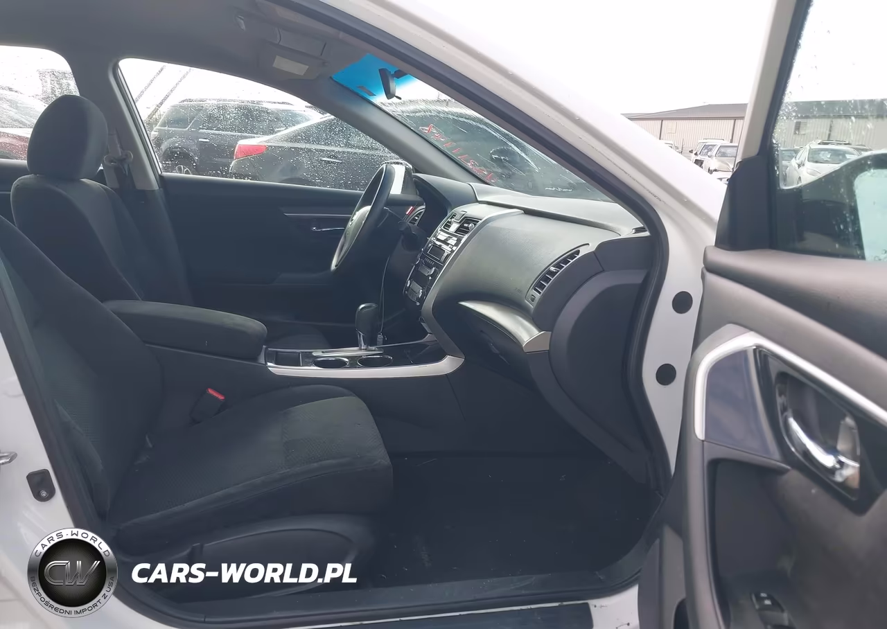 2014 Nissan Altima 2.5 S VIN:1N4AL3AP2EN343286 - 5