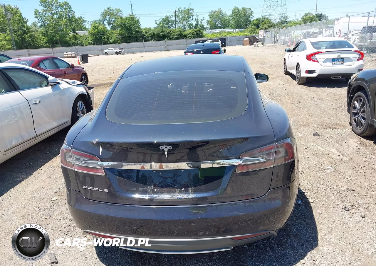2013 Tesla Model S VIN:5YJSA1CG2DFP14689 - 15