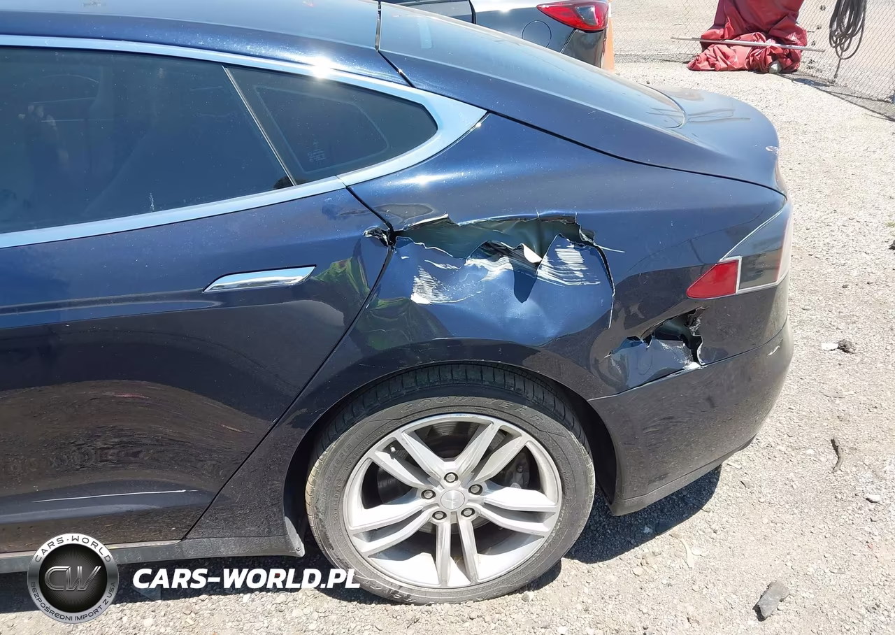2013 Tesla Model S VIN:5YJSA1CG2DFP14689 - 6