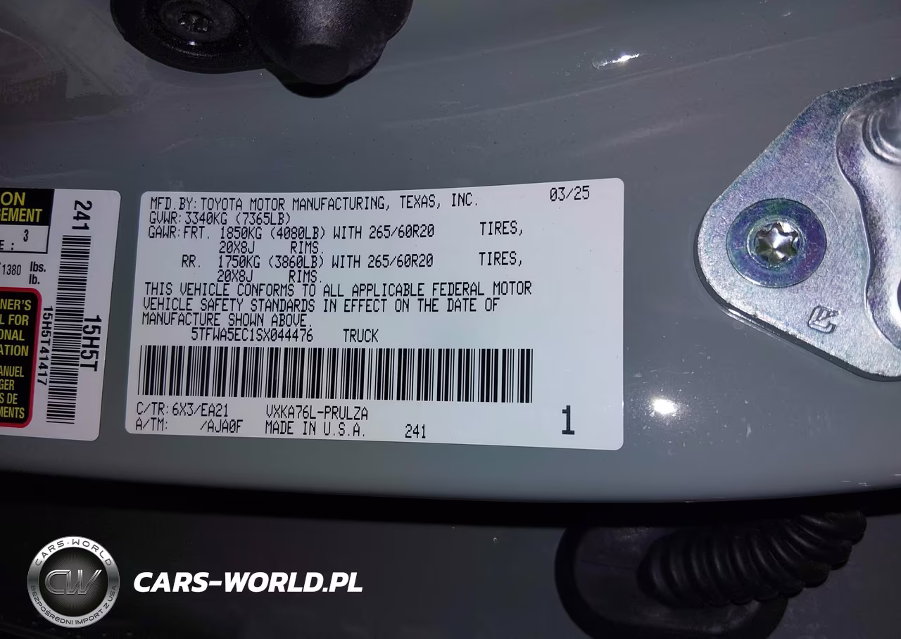 2025 Toyota Tundra Limited VIN:5TFWA5EC1SX044476 - 9