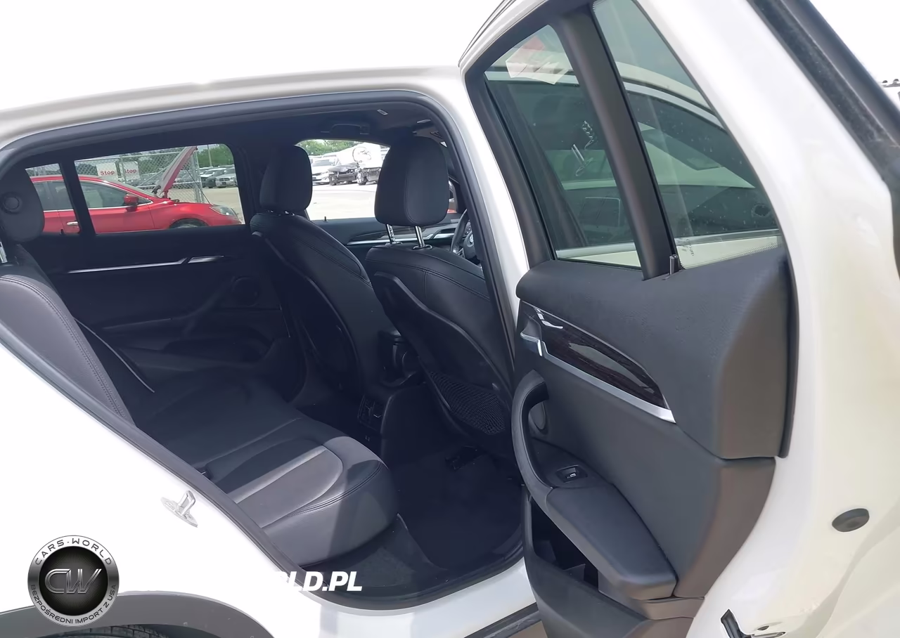2018 BMW X2 Sdrive28I VIN:WBXYJ3C32JEJ89653 - 8