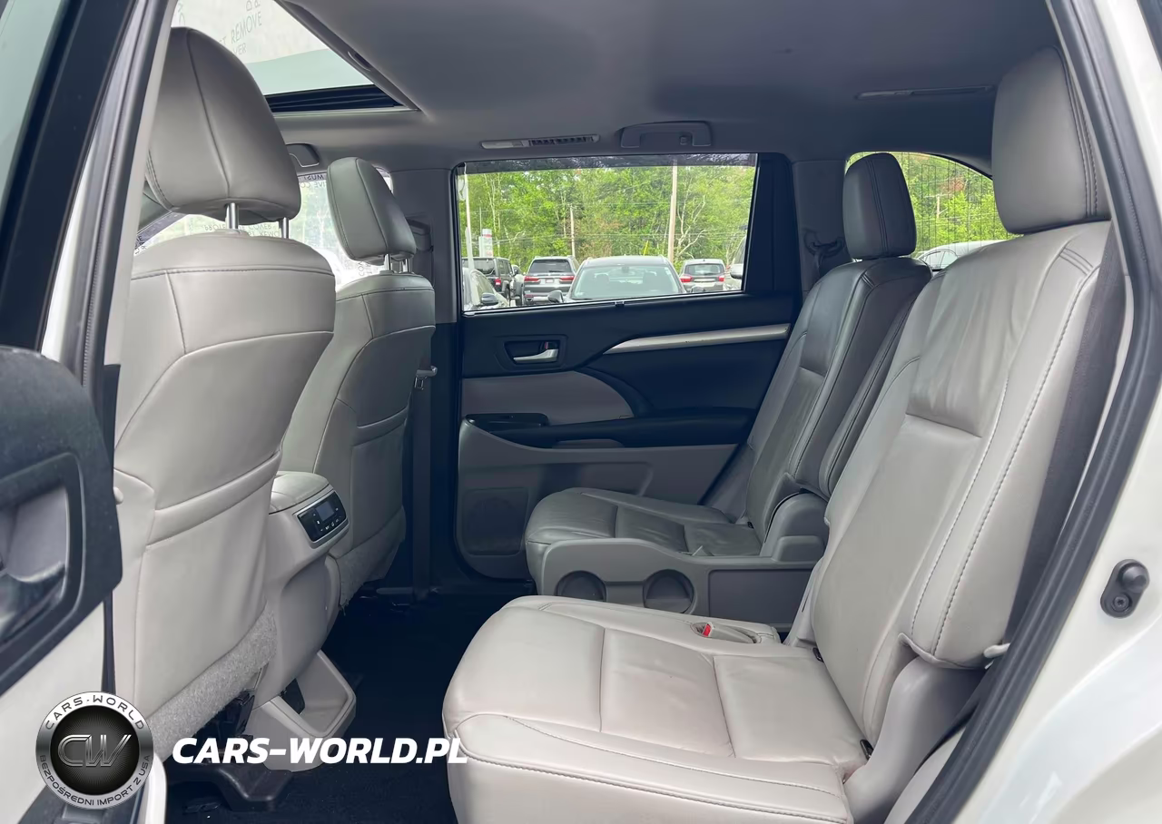 2019 Toyota Highlander Xle VIN:5TDJZRFH4KS588142 - 8