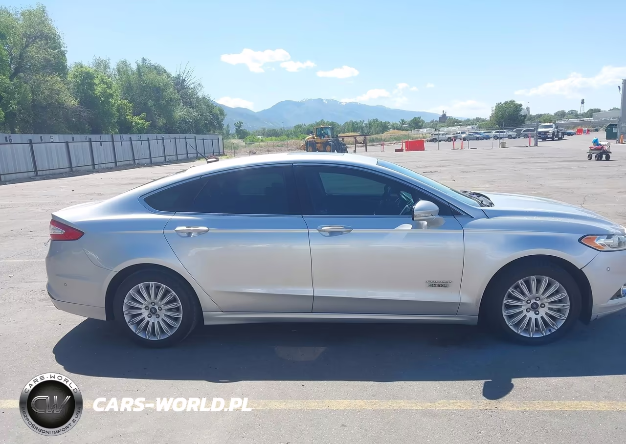 2013 Ford Fusion Energi Se Luxury VIN:3FA6P0PU9DR254297 - 13