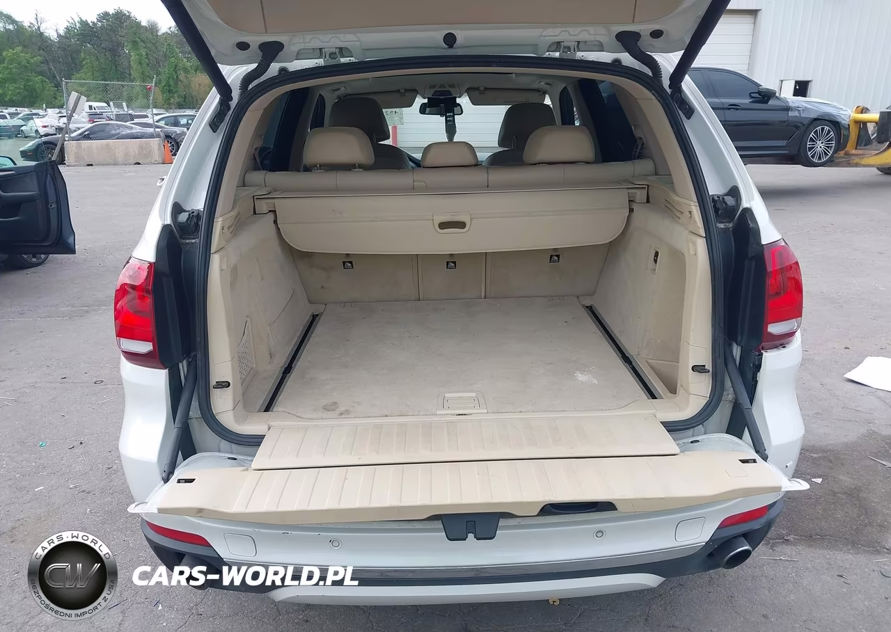2015 BMW X5 xDrive35I VIN:5UXKR0C56F0P03583 - 17