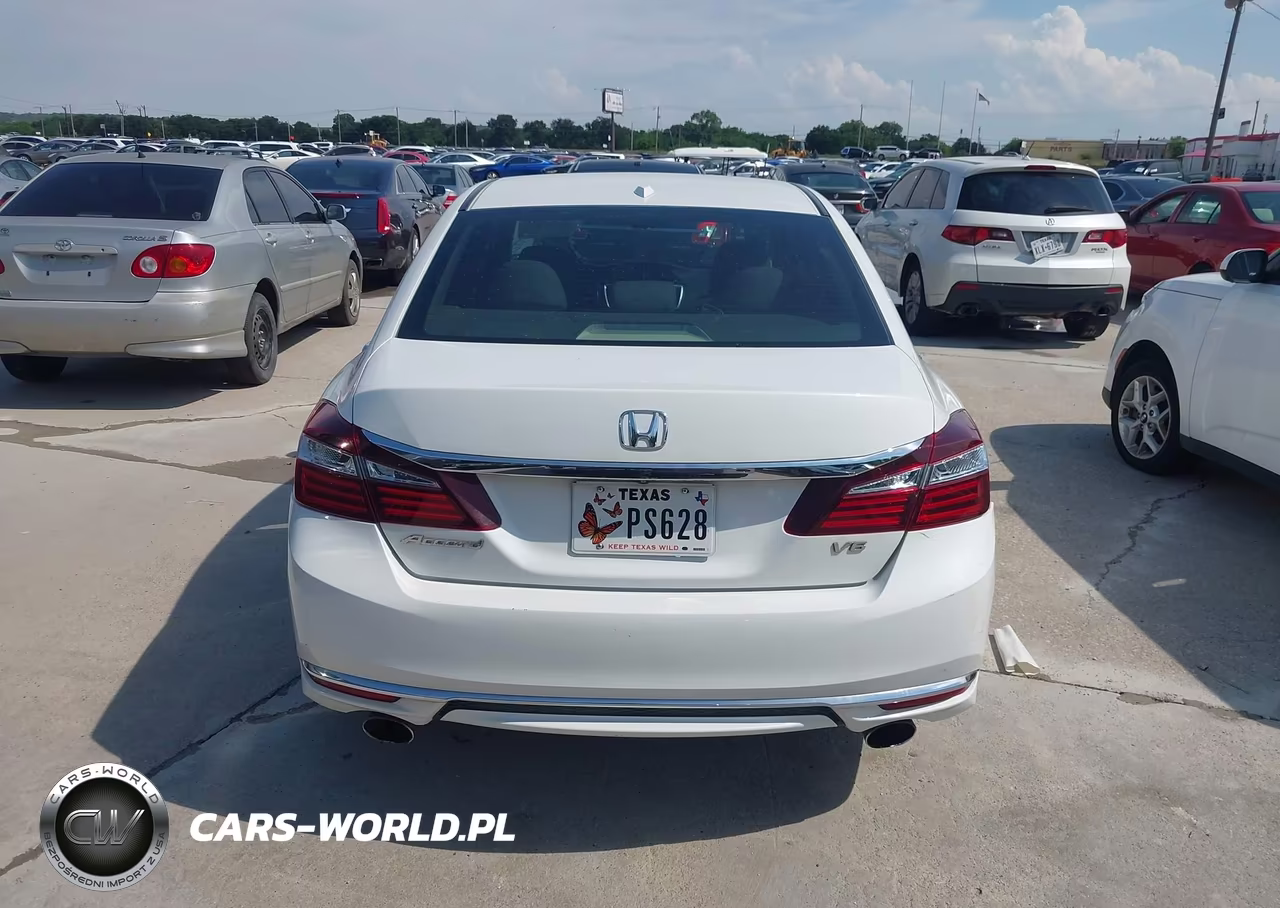 2017 Honda Accord Ex-L V6 VIN:1HGCR3F87HA009013 - 16