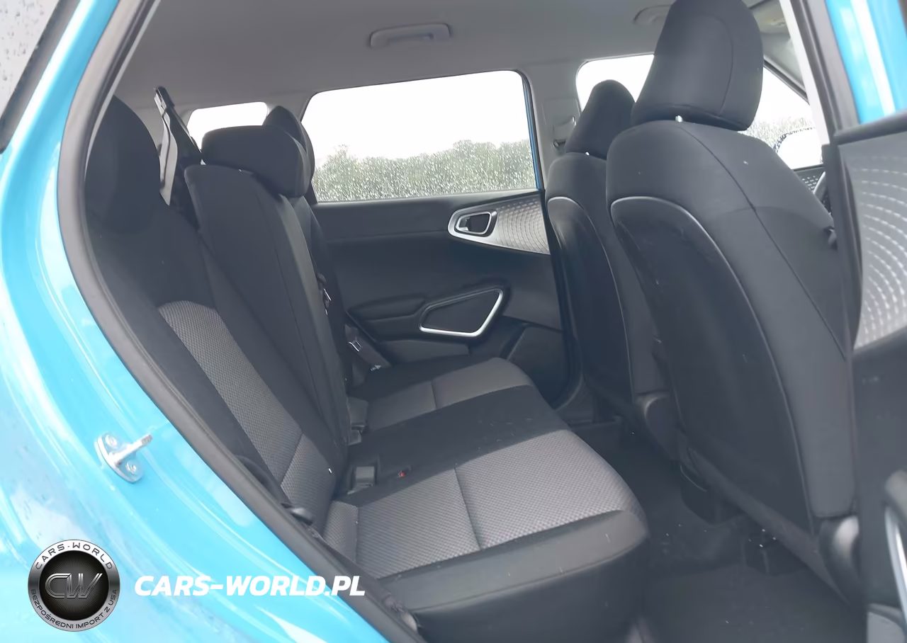 2025 Kia Soul S VIN:KNDJ23AU2S7263148 - 8