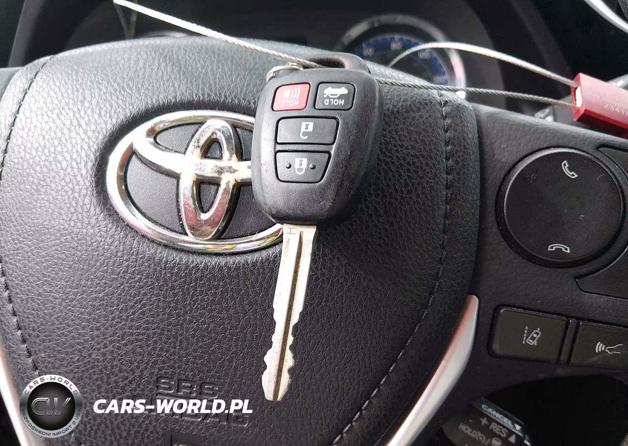 2017 Toyota Corolla Le VIN:5YFBURHE4HP696817 - 11