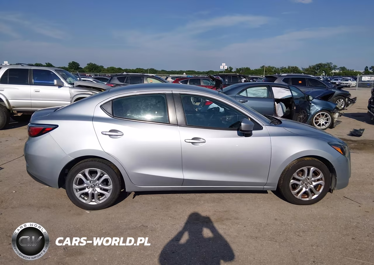 2018 Toyota Yaris Ia VIN:3MYDLBYV9JY314615 - 13