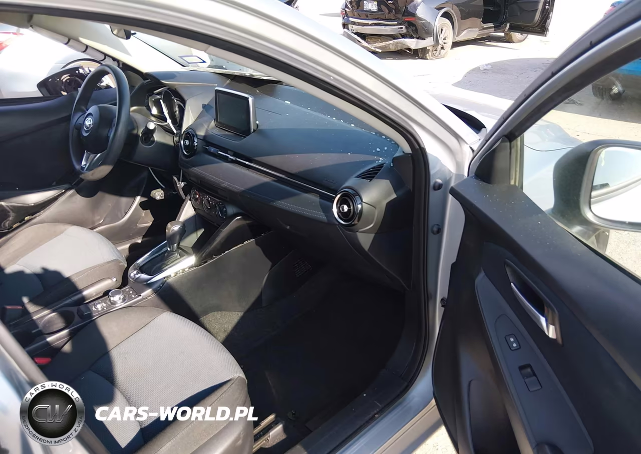 2018 Toyota Yaris Ia VIN:3MYDLBYV9JY314615 - 5