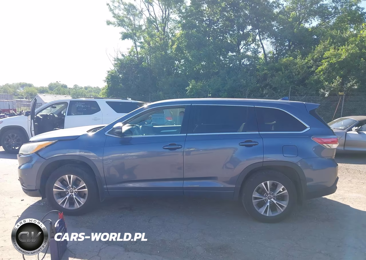 2016 Toyota Highlander Le Plus V6-Le V6 VIN:5TDBKRFH0GS258305 - 14