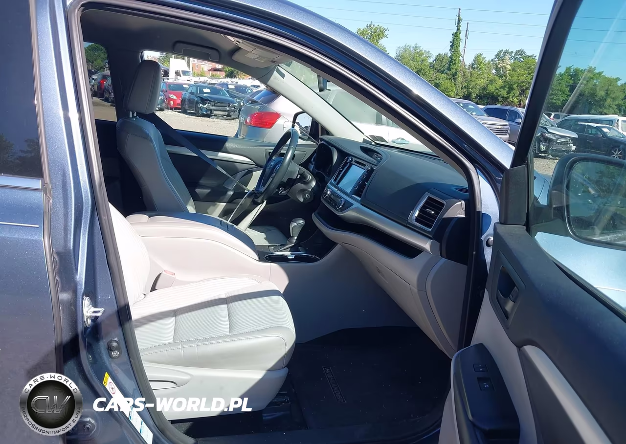 2016 Toyota Highlander Le Plus V6-Le V6 VIN:5TDBKRFH0GS258305 - 5