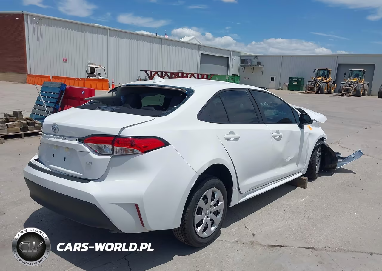 2026 Toyota Corolla Le VIN:5YFB4MDE6TP427395 - 4