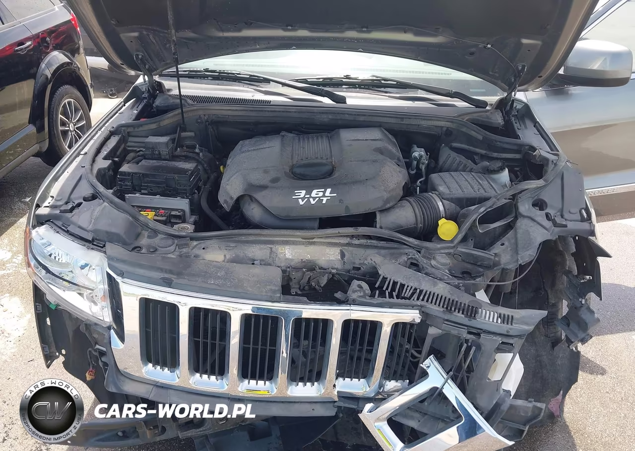2013 Jeep Grand Cherokee Laredo VIN:1C4RJFAG9DC553057 - 10