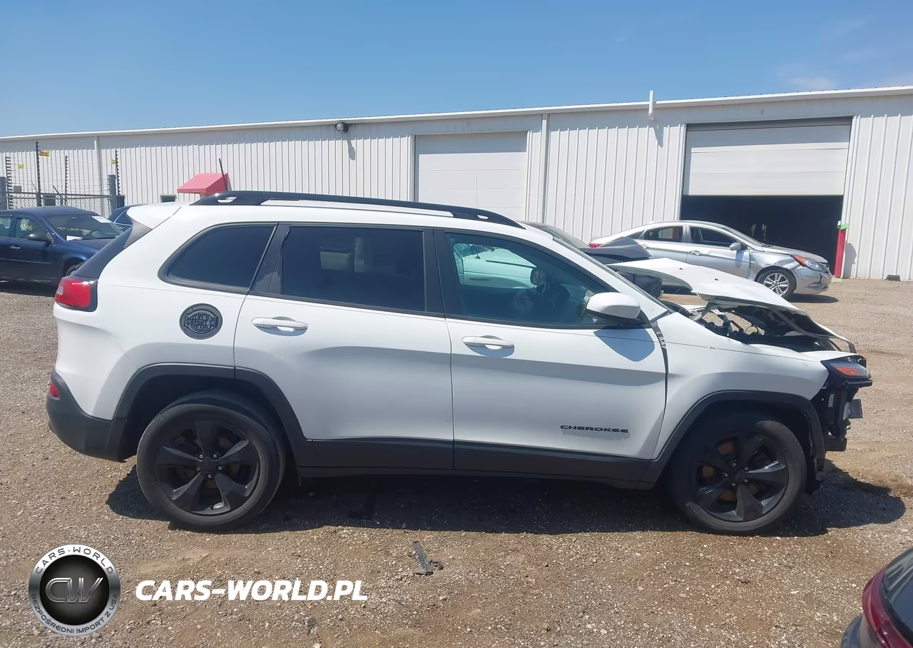 2018 Jeep Cherokee Latitude Fwd VIN:1C4PJLCB2JD621129 - 14