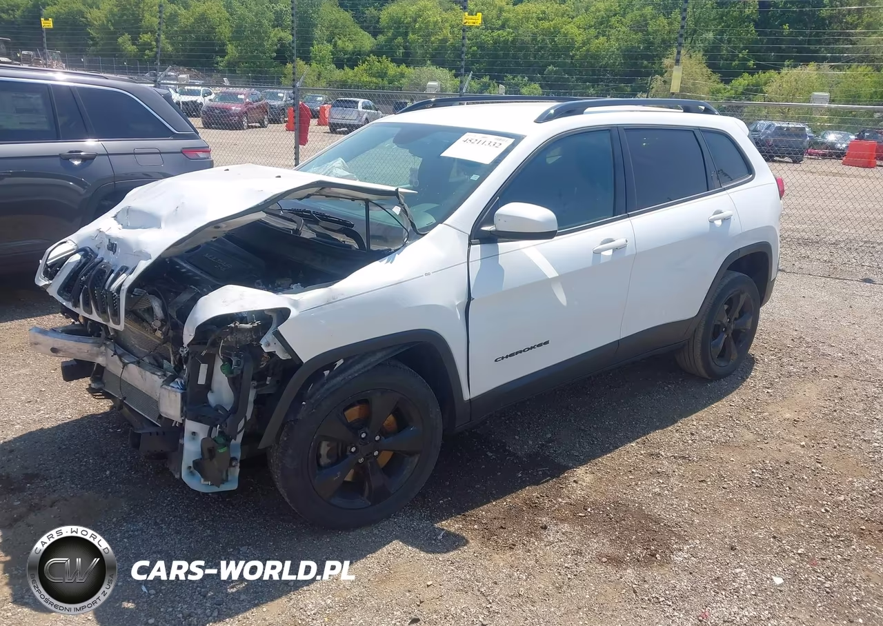 2018 Jeep Cherokee Latitude Fwd VIN:1C4PJLCB2JD621129 - 2