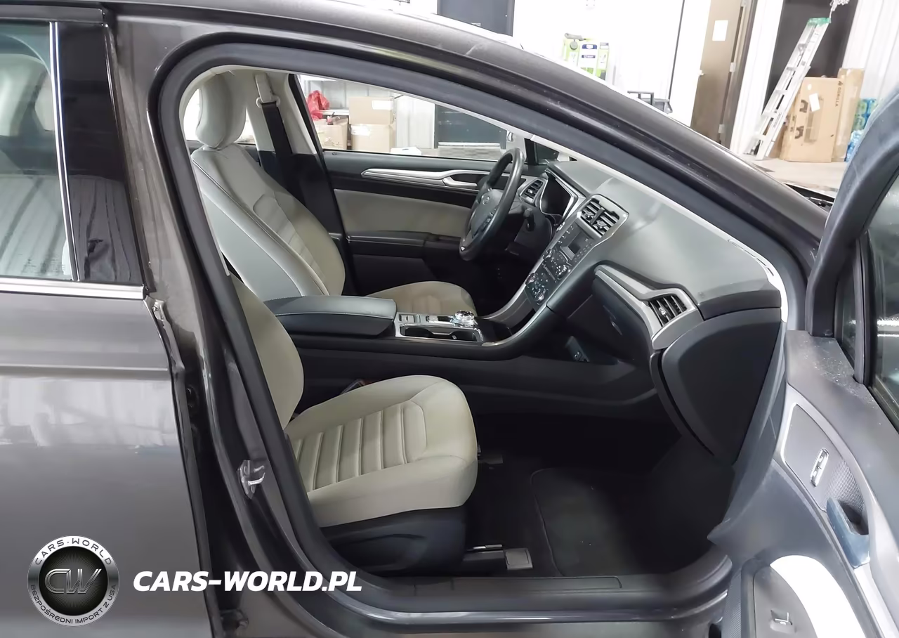 2018 Ford Fusion Hybrid S VIN:3FA6P0UU1JR123008 - 5