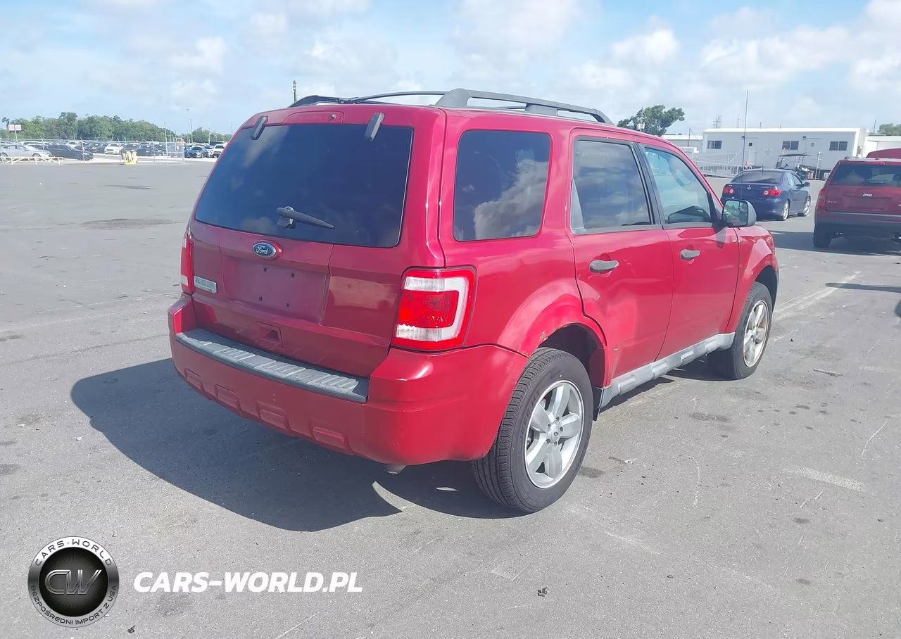 2010 Ford Escape Xlt VIN:1FMCU9D71AKA50257 - 4