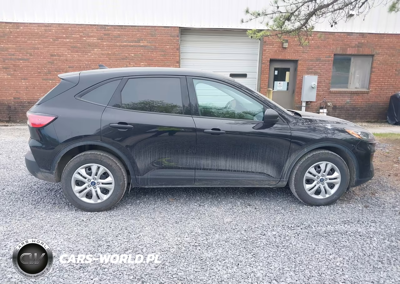 2021 Ford Escape S VIN:1FMCU9F66MUA62000 - 13