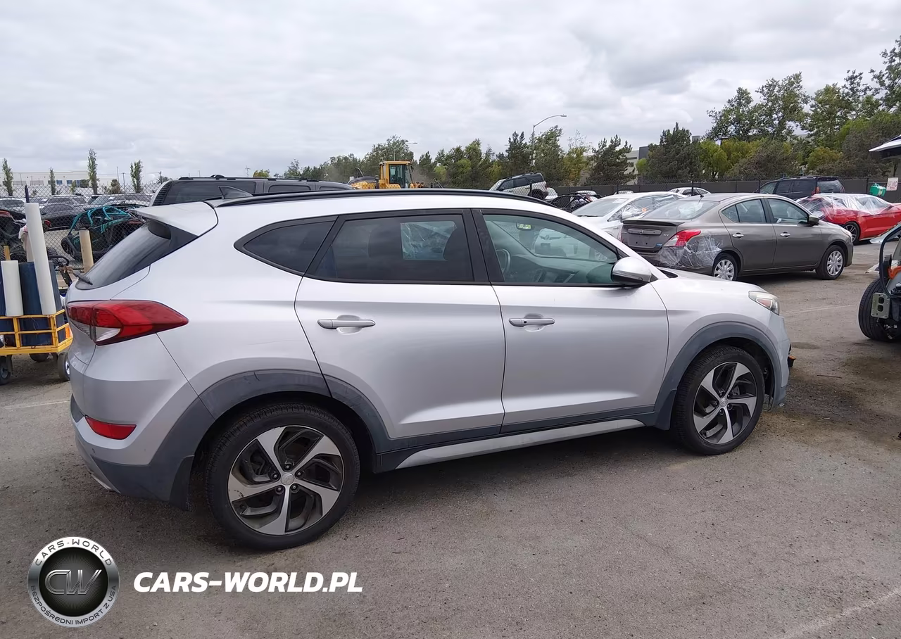 2018 Hyundai Tucson Value VIN:KM8J33A21JU693292 - 12