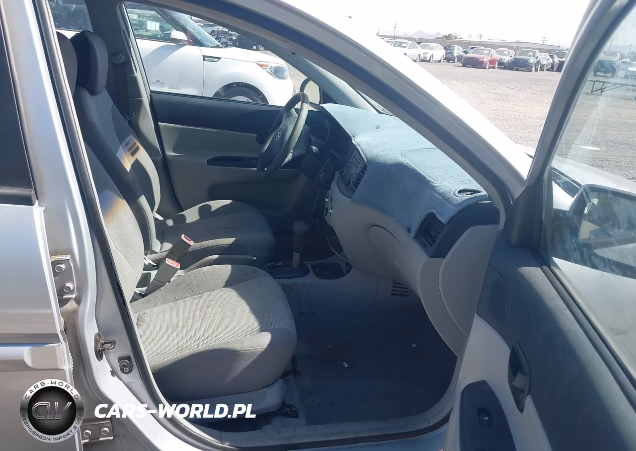 2006 Hyundai Accent Gls VIN:KMHCN46CX6U050277 - 5