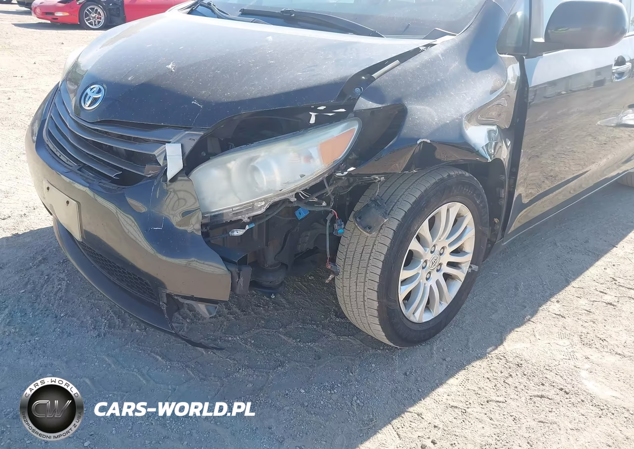2013 Toyota Sienna Xle V6 8 Passenger VIN:5TDYK3DC3DS329054 - 6