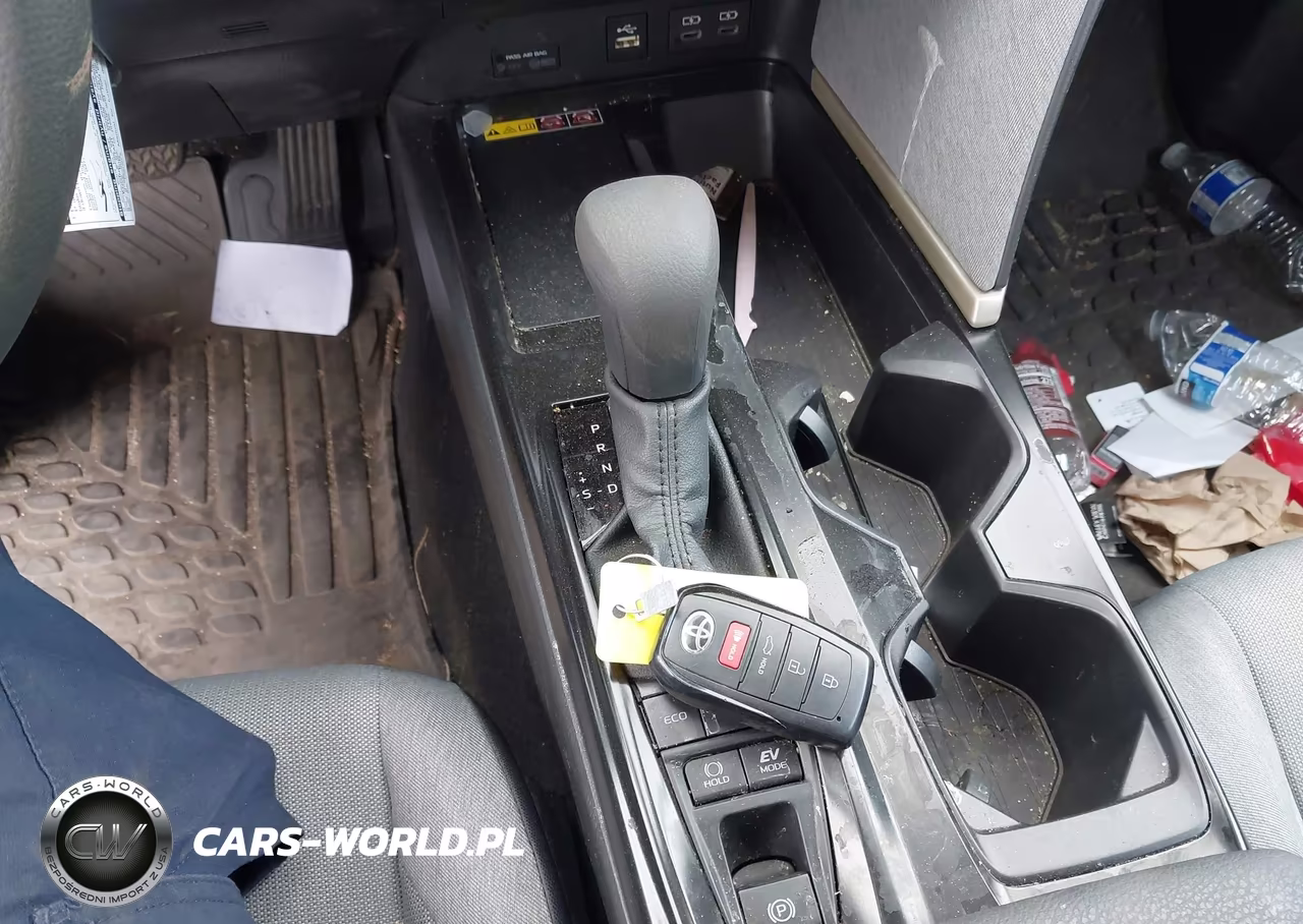 2026 Toyota Camry Le VIN:4T1DAACK0TU213959 - 11