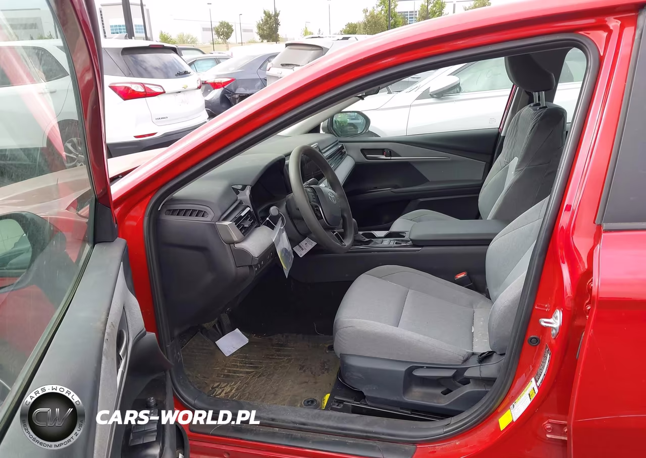 2026 Toyota Camry Le VIN:4T1DAACK0TU213959 - 5