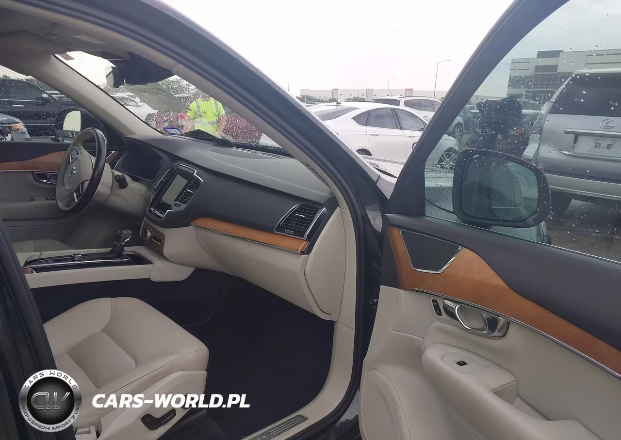 2021 Volvo Xc90 T6 Momentum 7 Passenger VIN:YV4A22PK3M1683097 - 5