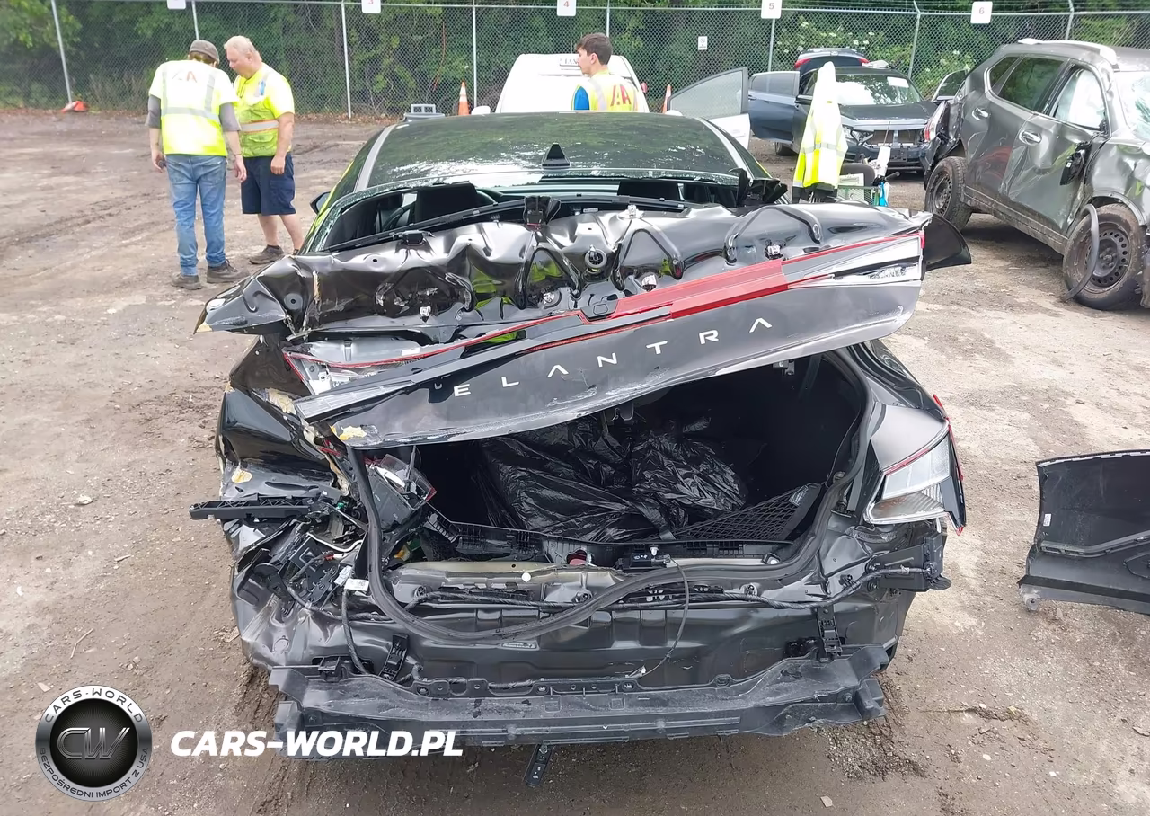 2025 Hyundai Elantra Sel Sport VIN:KMHLM4DG8SU998566 - 17