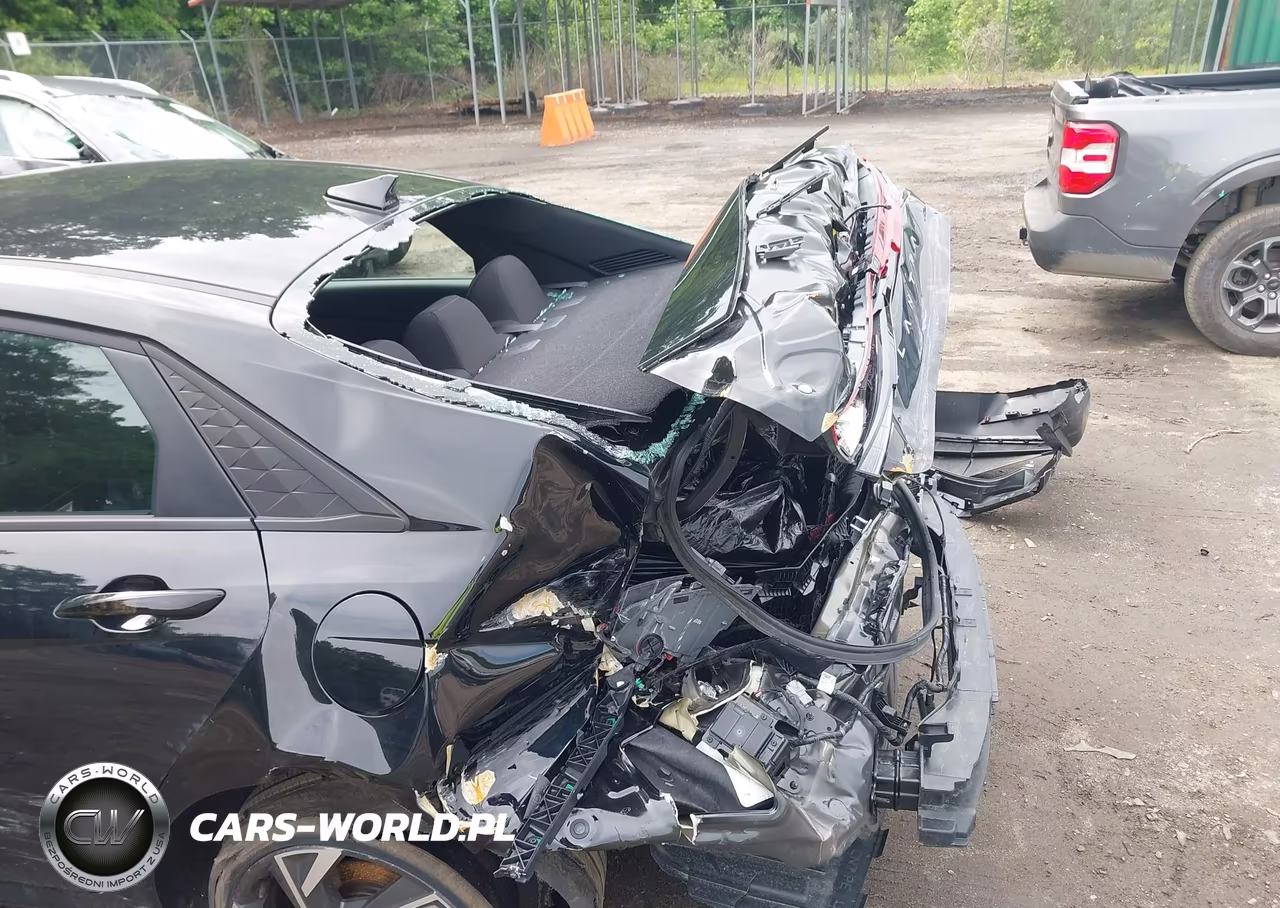 2025 Hyundai Elantra Sel Sport VIN:KMHLM4DG8SU998566 - 18