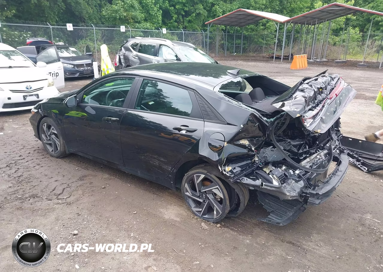 2025 Hyundai Elantra Sel Sport VIN:KMHLM4DG8SU998566 - 3