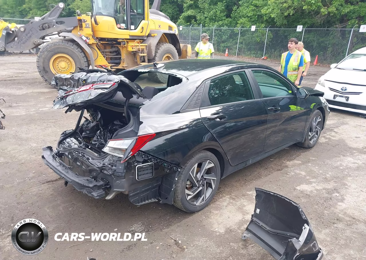 2025 Hyundai Elantra Sel Sport VIN:KMHLM4DG8SU998566 - 4