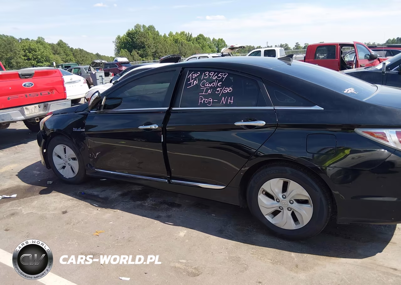 2014 Hyundai Sonata Hybrid VIN:KMHEC4A45EA116667 - 14