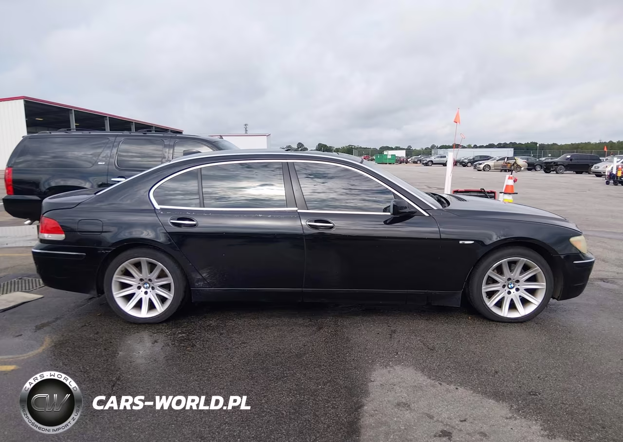 2006 BMW 750Li VIN:WBAHN83556DT60597 - 13