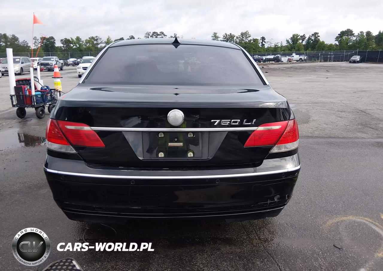 2006 BMW 750Li VIN:WBAHN83556DT60597 - 16