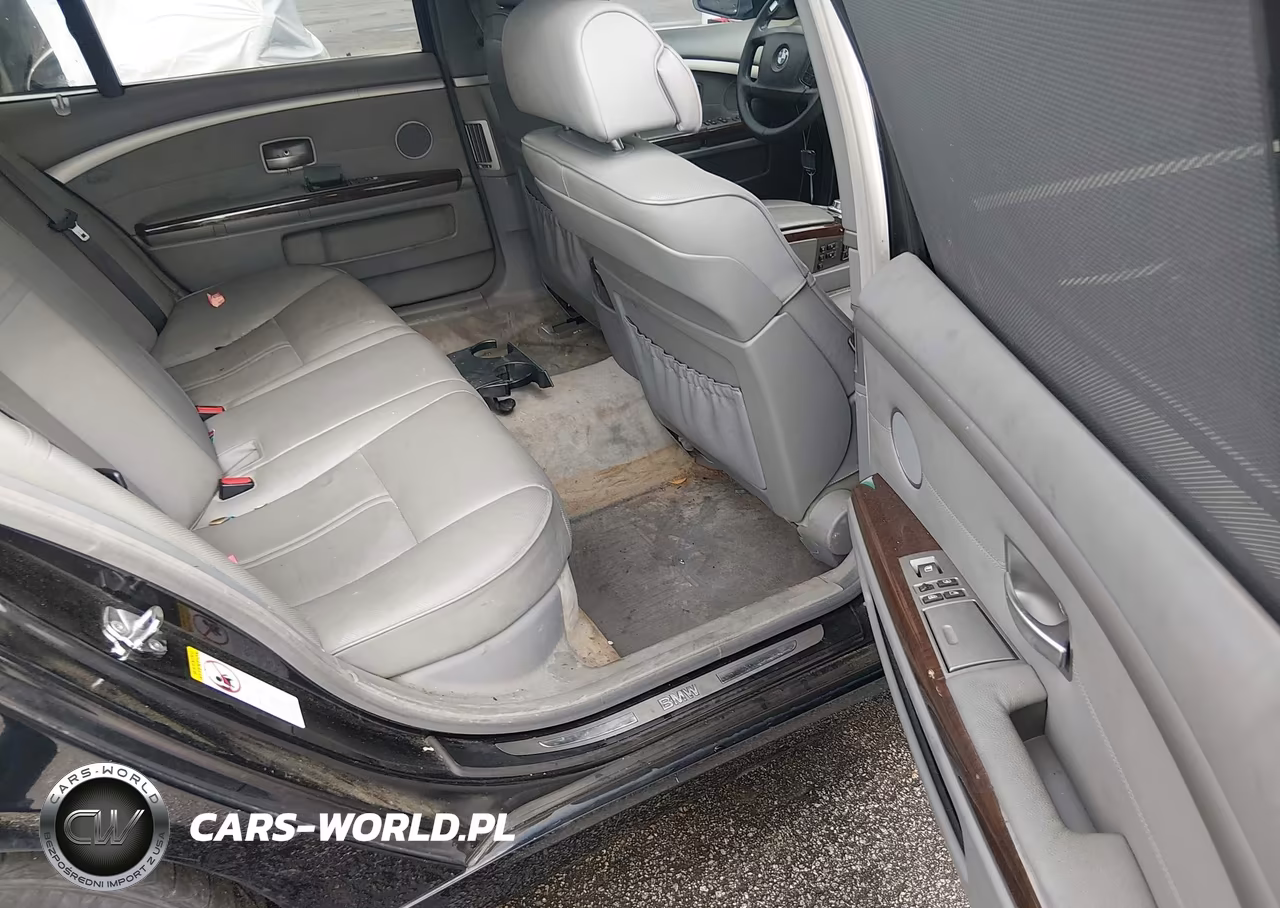 2006 BMW 750Li VIN:WBAHN83556DT60597 - 8