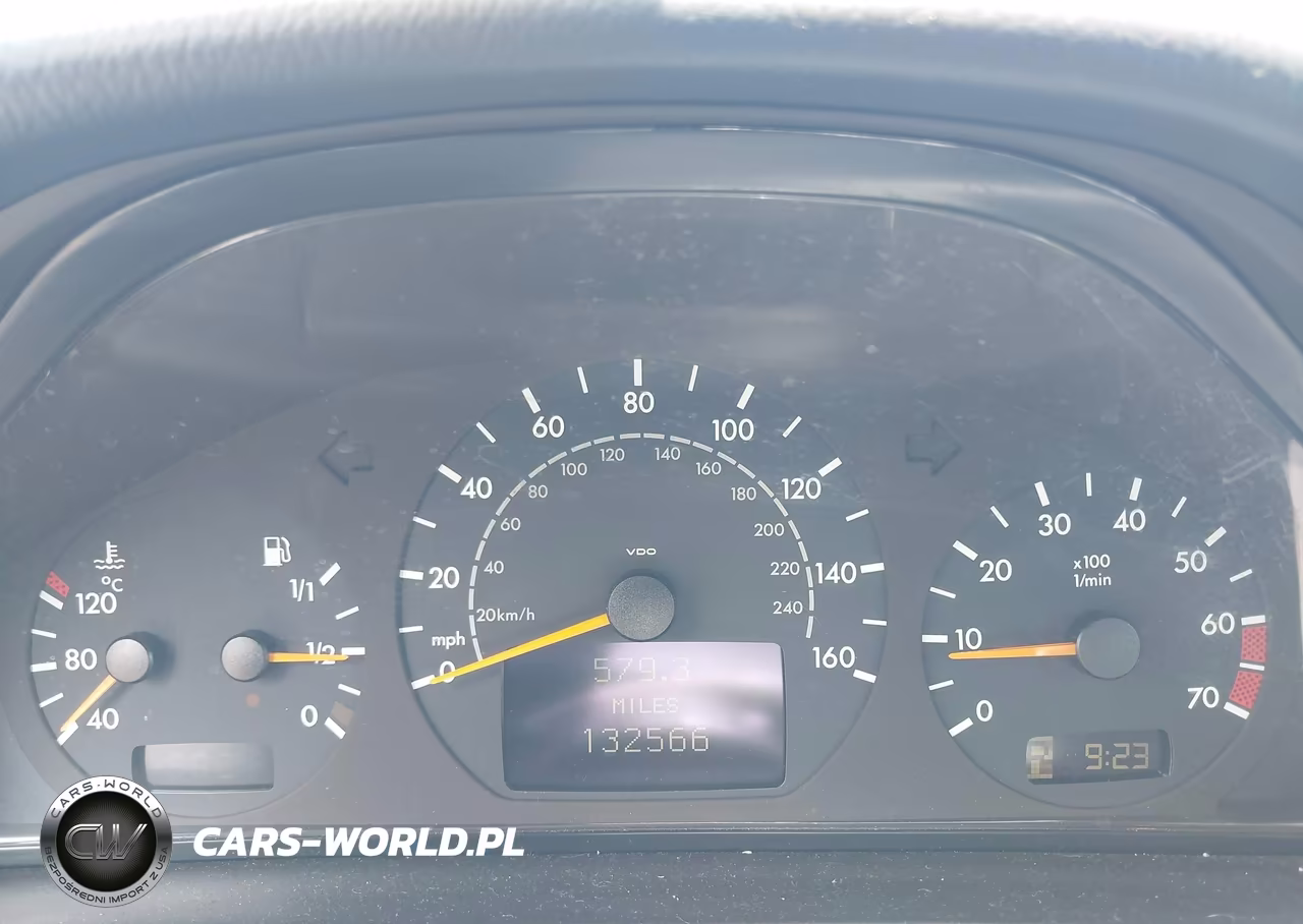 2002 Mercedes-Benz E 320 Special Edition VIN:WDBJF65J62B424361 - 7
