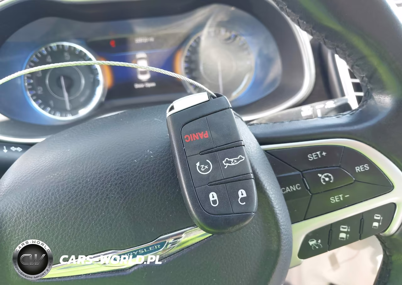 2015 Chrysler 200 C VIN:1C3CCCCB4FN732487 - 11