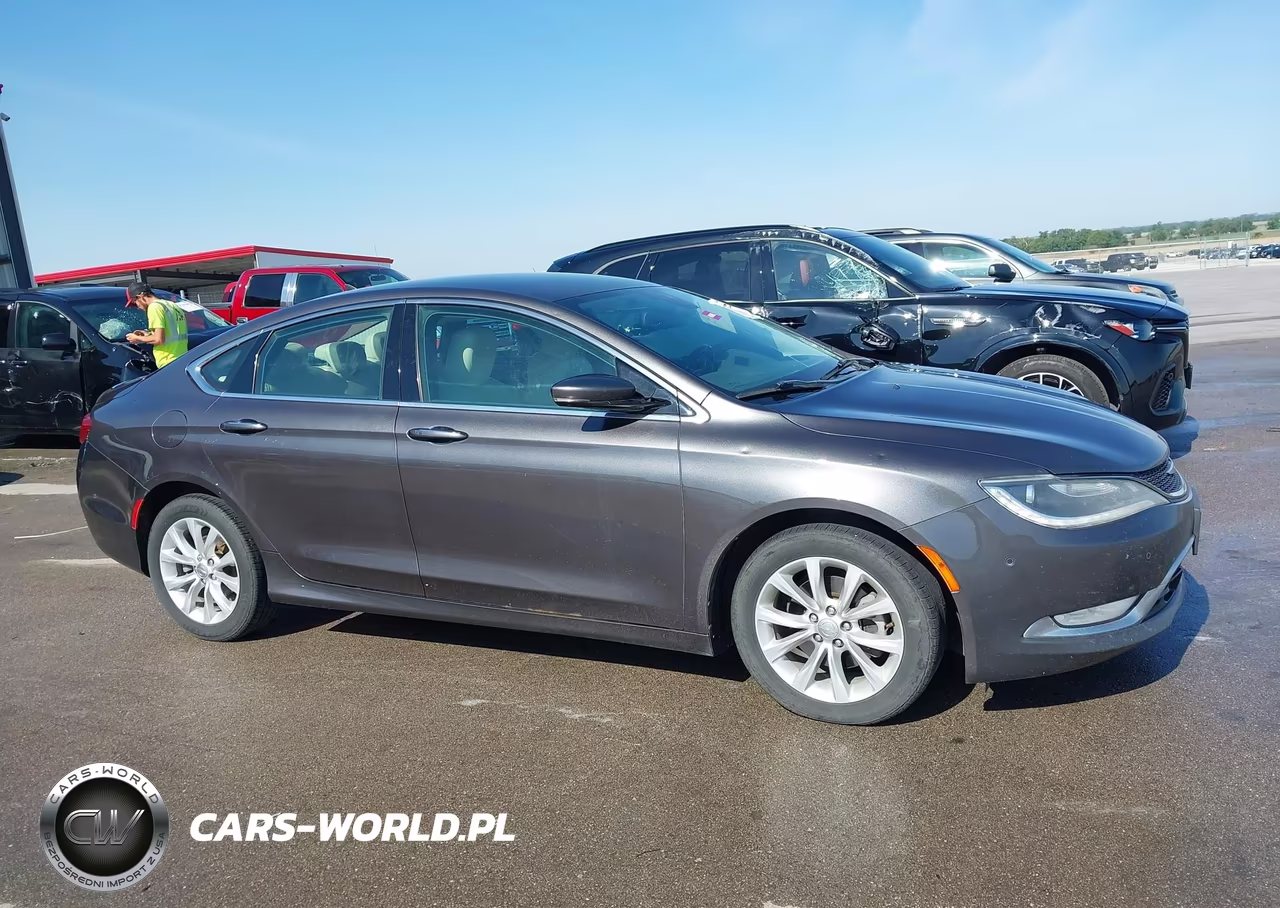 2015 Chrysler 200 C VIN:1C3CCCCB4FN732487 - 13