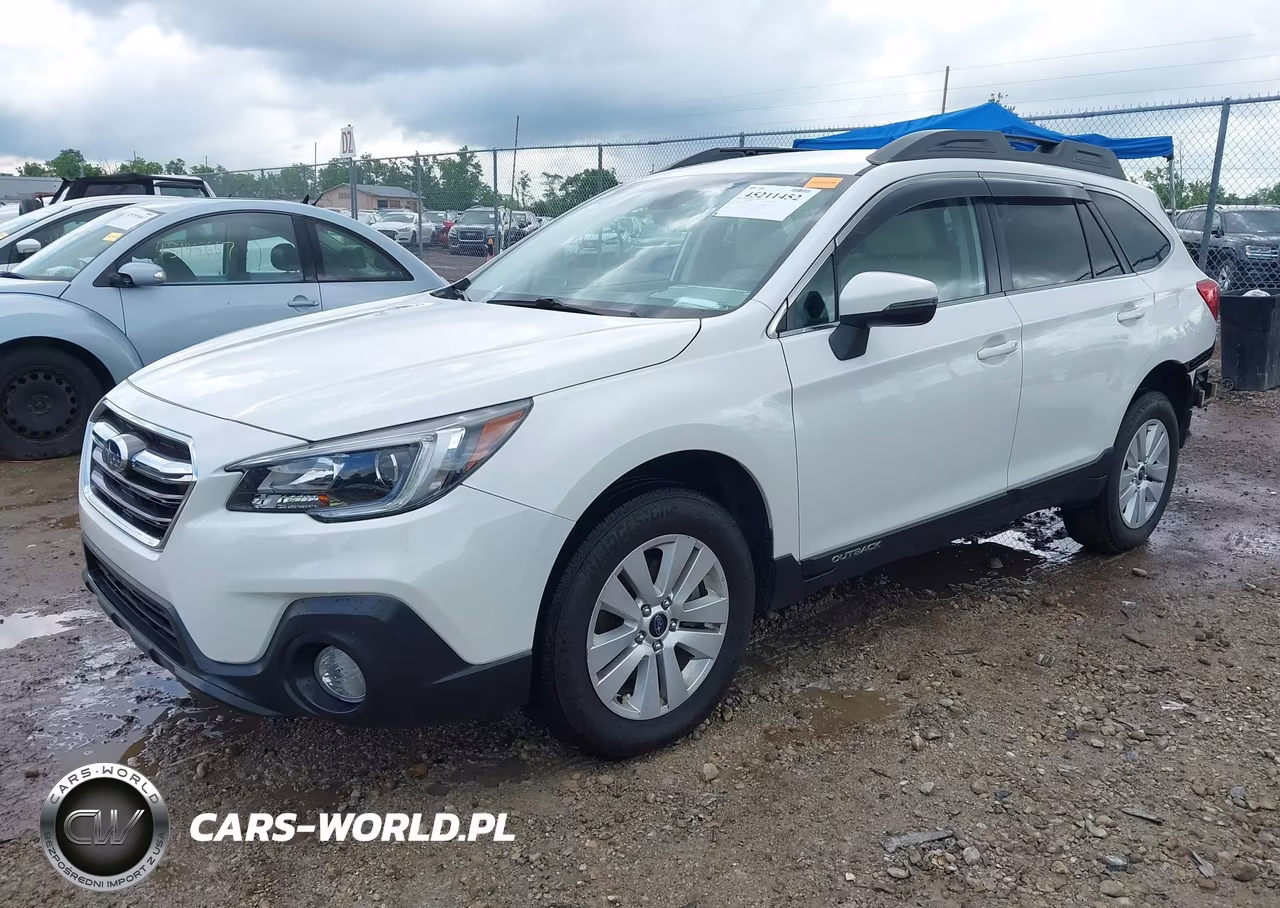2018 Subaru Outback 2.5I Premium VIN:4S4BSAFC9J3282967 - 2