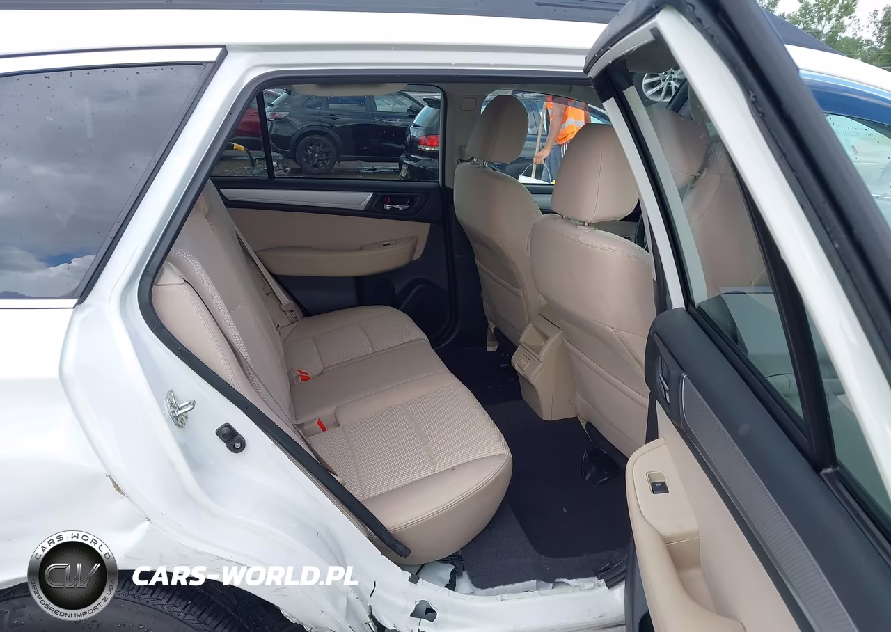2018 Subaru Outback 2.5I Premium VIN:4S4BSAFC9J3282967 - 8