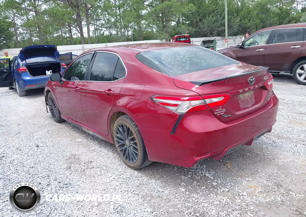 2018 Toyota Camry Se VIN:4T1B11HK9JU669052 - 3