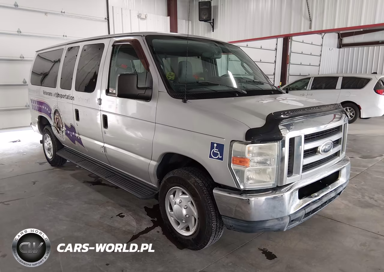 2012 Ford E-350 Super Duty Xlt