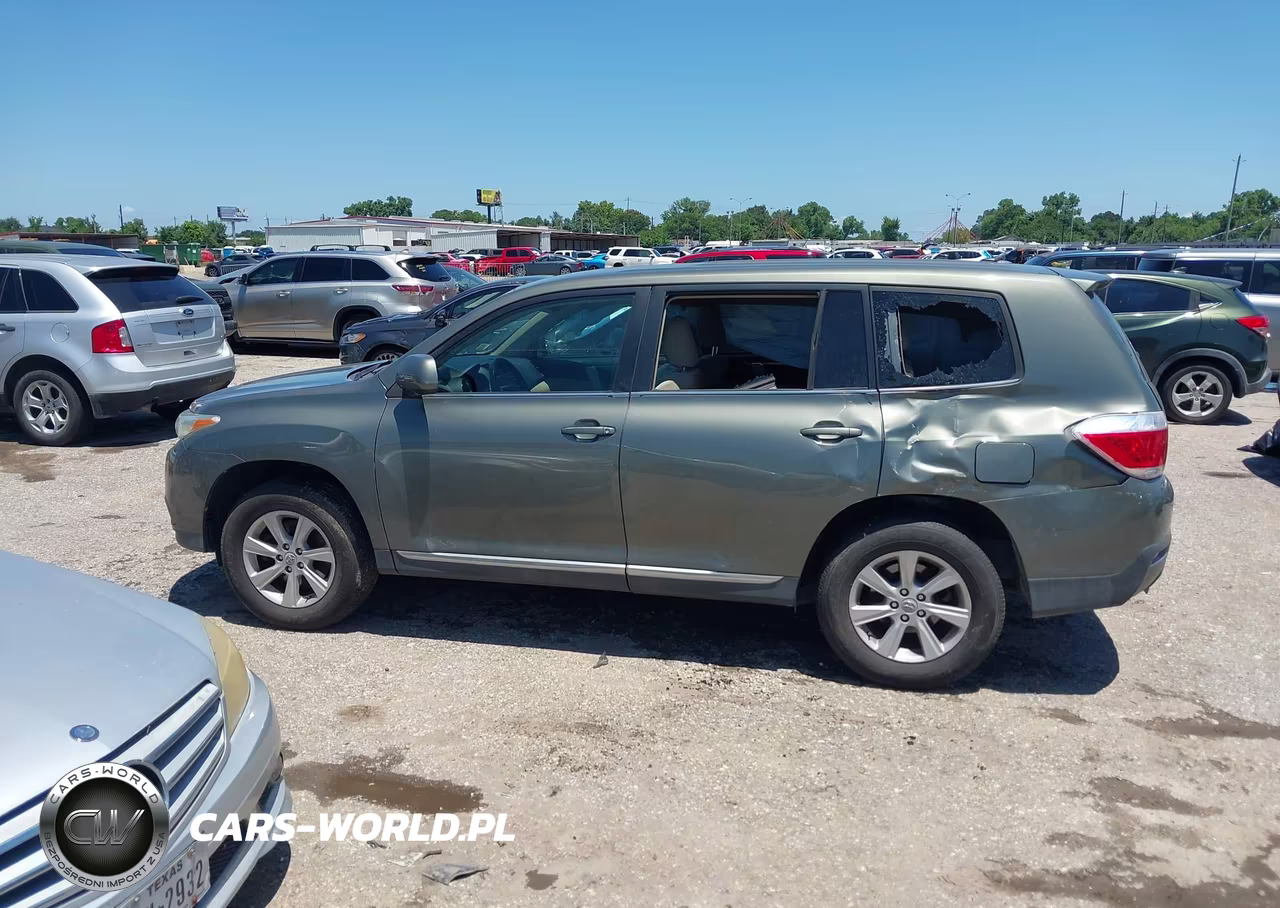 2011 Toyota Highlander VIN:5TDZA3EH8BS013860 - 14