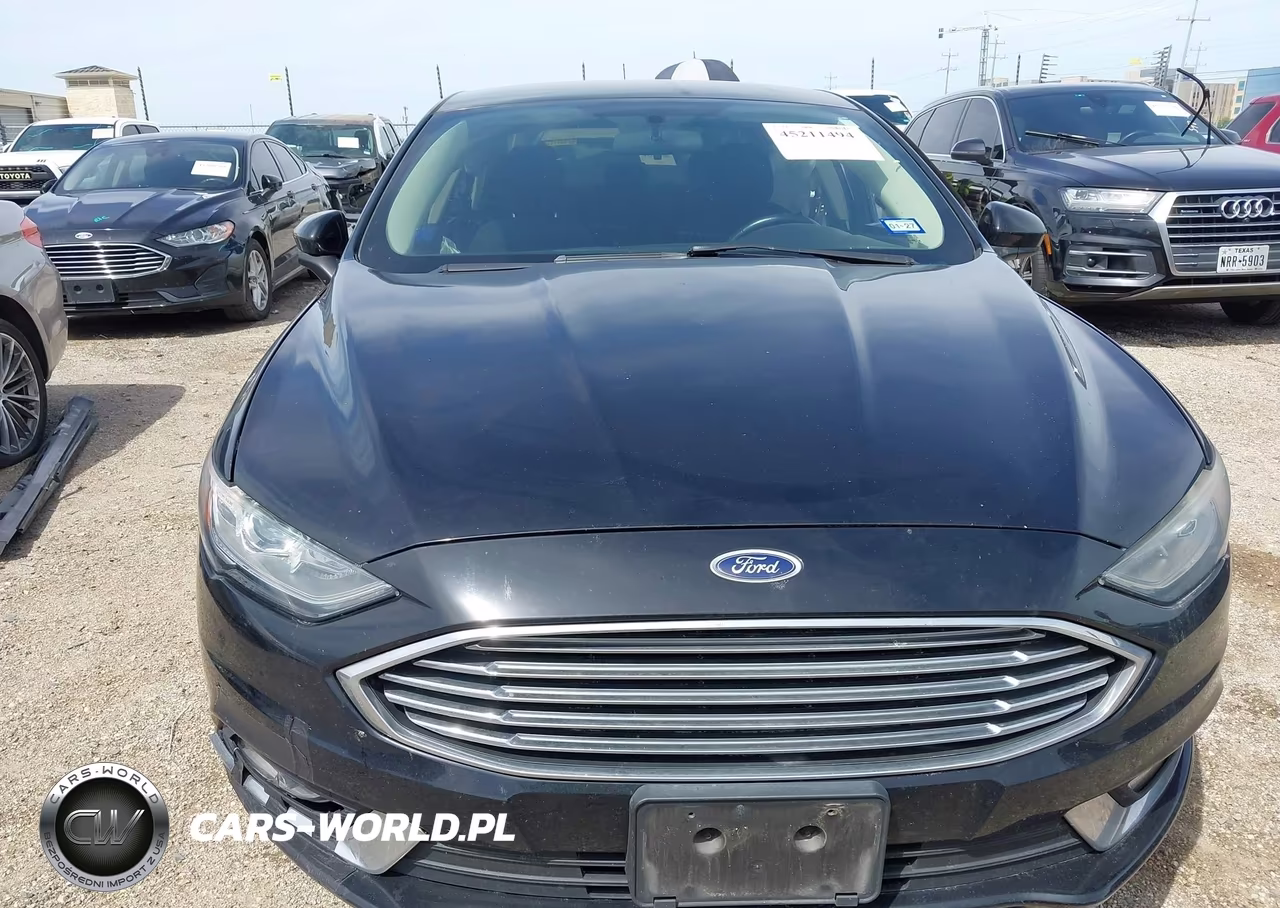 2017 Ford Fusion S VIN:3FA6P0G7XHR379048 - 12