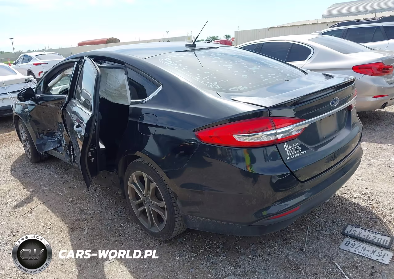2017 Ford Fusion S VIN:3FA6P0G7XHR379048 - 3